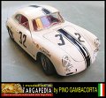 32 Porsche 356 SC - Burago 1.24 (2)
